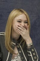 Dakota Fanning longsleeve t-shirt #2246086