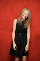 Dakota Fanning Sweatshirt #2275282