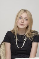 Dakota Fanning tote bag #G619855