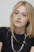 Dakota Fanning mug #G619871