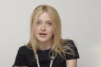 Dakota Fanning tote bag #G619882