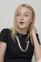 Dakota Fanning tote bag #G619883