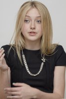 Dakota Fanning longsleeve t-shirt #2283760