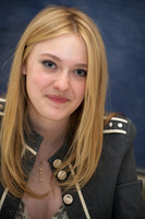 Dakota Fanning mug #G625935