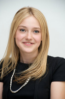 Dakota Fanning mug #G625937