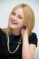 Dakota Fanning mug #G625941