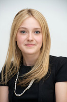 Dakota Fanning tote bag #G625943