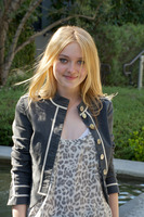 Dakota Fanning mug #G625952