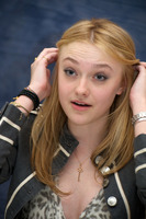 Dakota Fanning mug #G625957