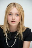 Dakota Fanning mug #G625959