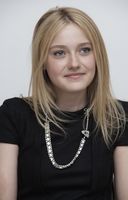 Dakota Fanning tote bag #G656139