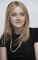 Dakota Fanning tote bag #G656141