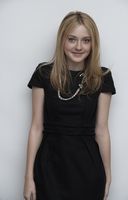 Dakota Fanning mug #G656145