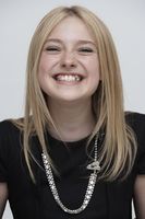 Dakota Fanning mug #G656146