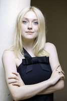 Dakota Fanning tote bag #G666509