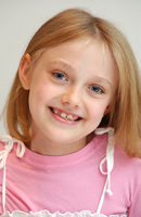 Dakota Fanning t-shirt #2399876