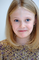 Dakota Fanning Sweatshirt #2402776