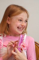 Dakota Fanning Sweatshirt #2402792