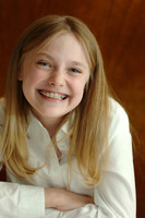 Dakota Fanning hoodie #2407030