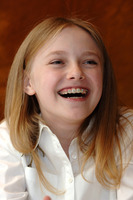 Dakota Fanning hoodie #2407039