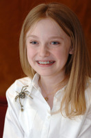 Dakota Fanning hoodie #2407040