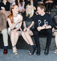 Dakota Fanning longsleeve t-shirt #2710833