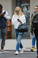 Dakota Fanning tote bag #G952953