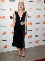 Dakota Fanning Sweatshirt #2710864