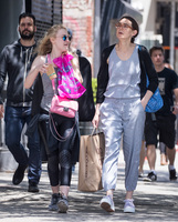 Dakota Fanning tote bag #G952964