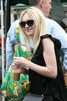 Dakota Fanning mug #G952978