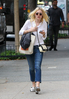 Dakota Fanning mug #G952992