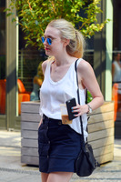 Dakota Fanning tote bag #G953015