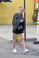 Dakota Fanning longsleeve t-shirt #2710968