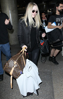 Dakota Fanning longsleeve t-shirt #2710993