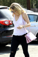 Dakota Fanning hoodie #2711017