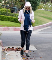 Dakota Fanning hoodie #2711158