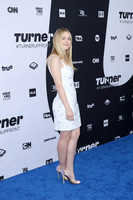 Dakota Fanning hoodie #3258793