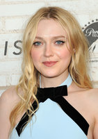 Dakota Fanning mug #G1536446