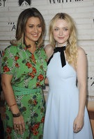 Dakota Fanning hoodie #3294372