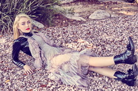 Dakota Fanning Sweatshirt #3658427