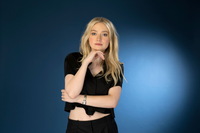 Dakota Fanning mug #G2275683