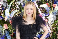 Dakota Fanning longsleeve t-shirt #3725847