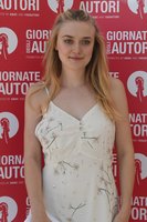 Dakota Fanning tote bag #G2377708