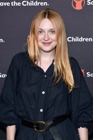 Dakota Fanning mug #G2402383