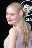 Dakota Fanning t-shirt #3847291