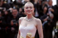 Dakota Fanning mug #G2464554