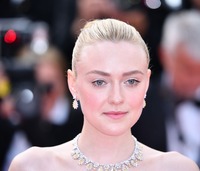 Dakota Fanning mug #G2464564