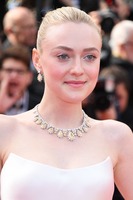 Dakota Fanning mug #G2464570