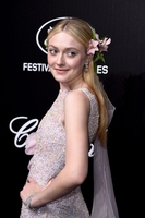 Dakota Fanning mug #G2464586