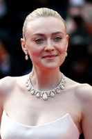 Dakota Fanning mug #G2464603